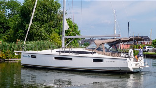 Jeanneau Sun Odyssey 410 (2023) — foto 9 van 12