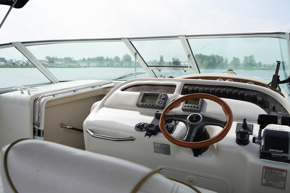 Sea Ray 310 Sundancer — foto 12 van 50
