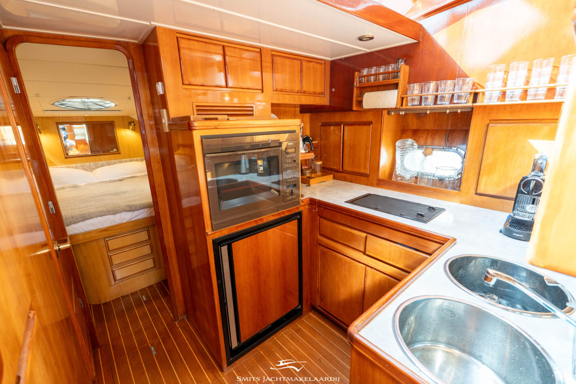 Astor 37 Flybridge — foto 21 van 54