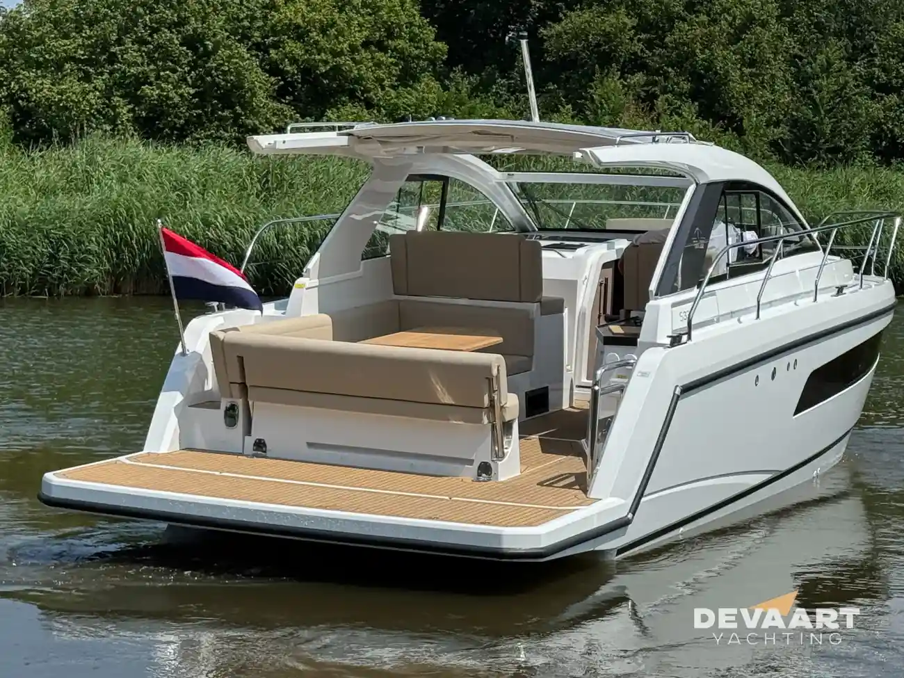 Sealine S335 — foto 2 van 32