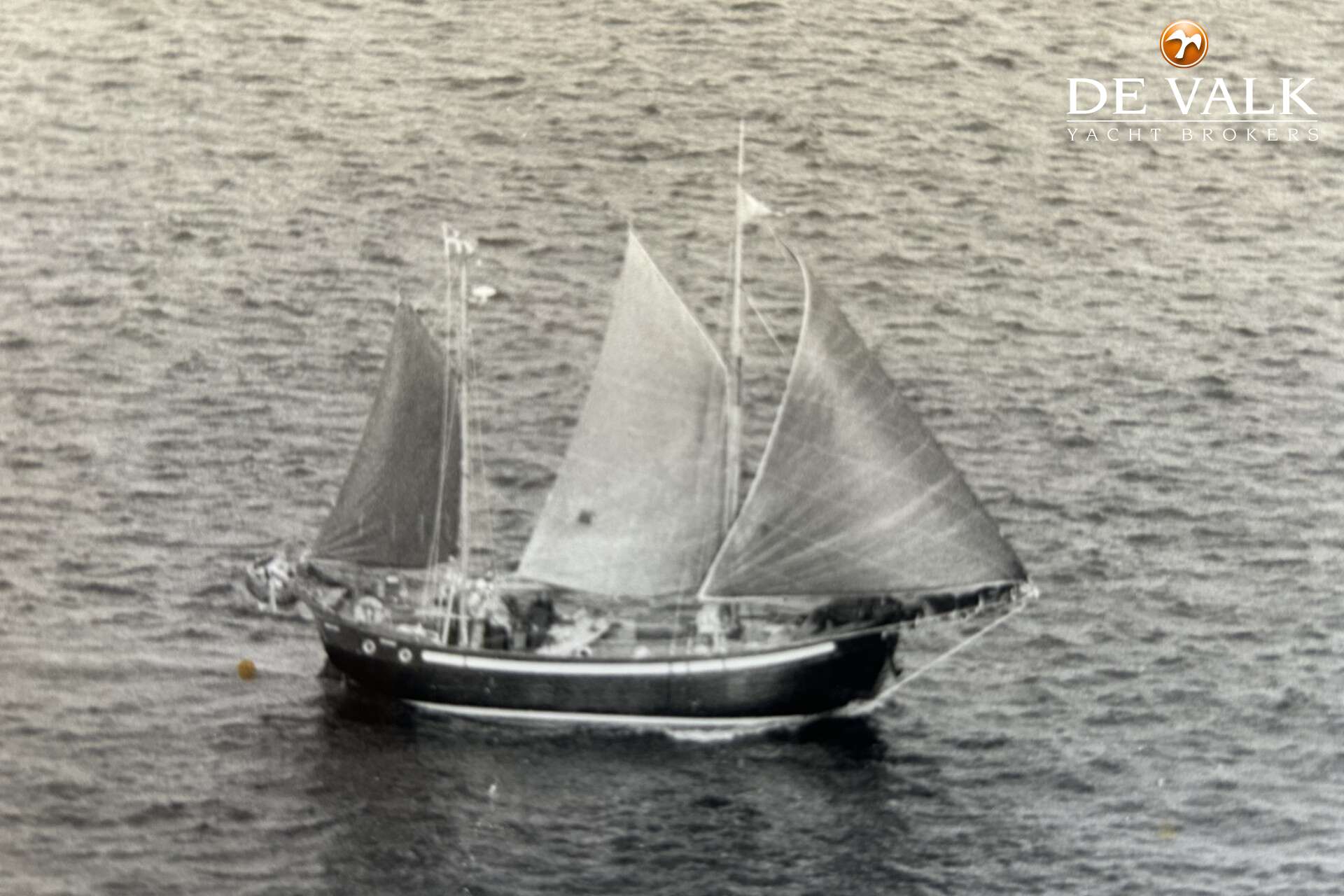 Small sailing ship From Laso — foto 15 van 35
