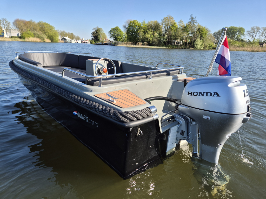 Amigo 435 comfort sloep | Honda 15PK 4 takt | havenzeil | vaarklaar