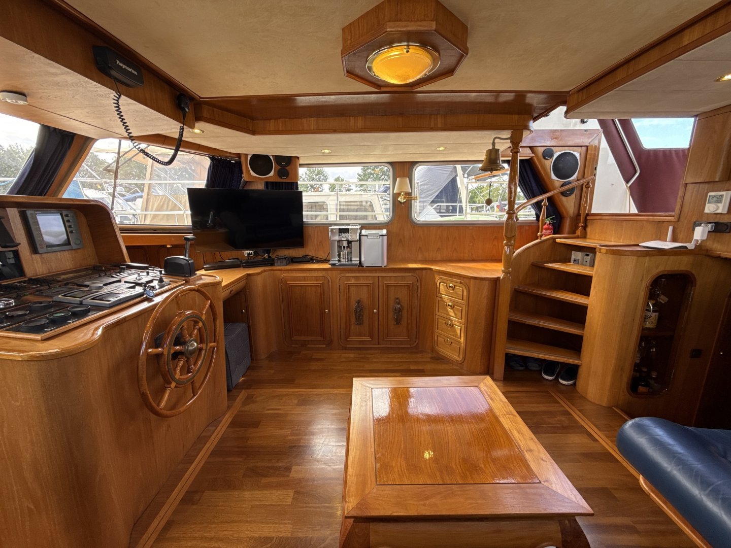 Stevens Nautical Stevens Columbus 13.80 AK Flybridge — foto 7 van 12
