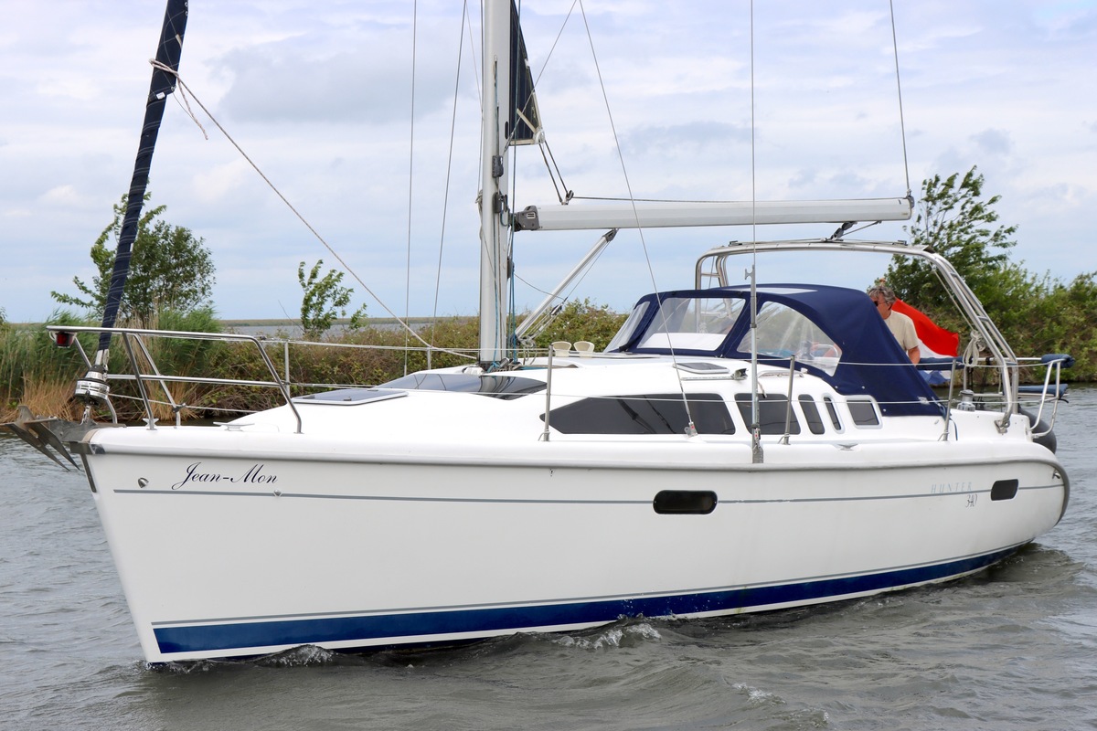 Hunter 340