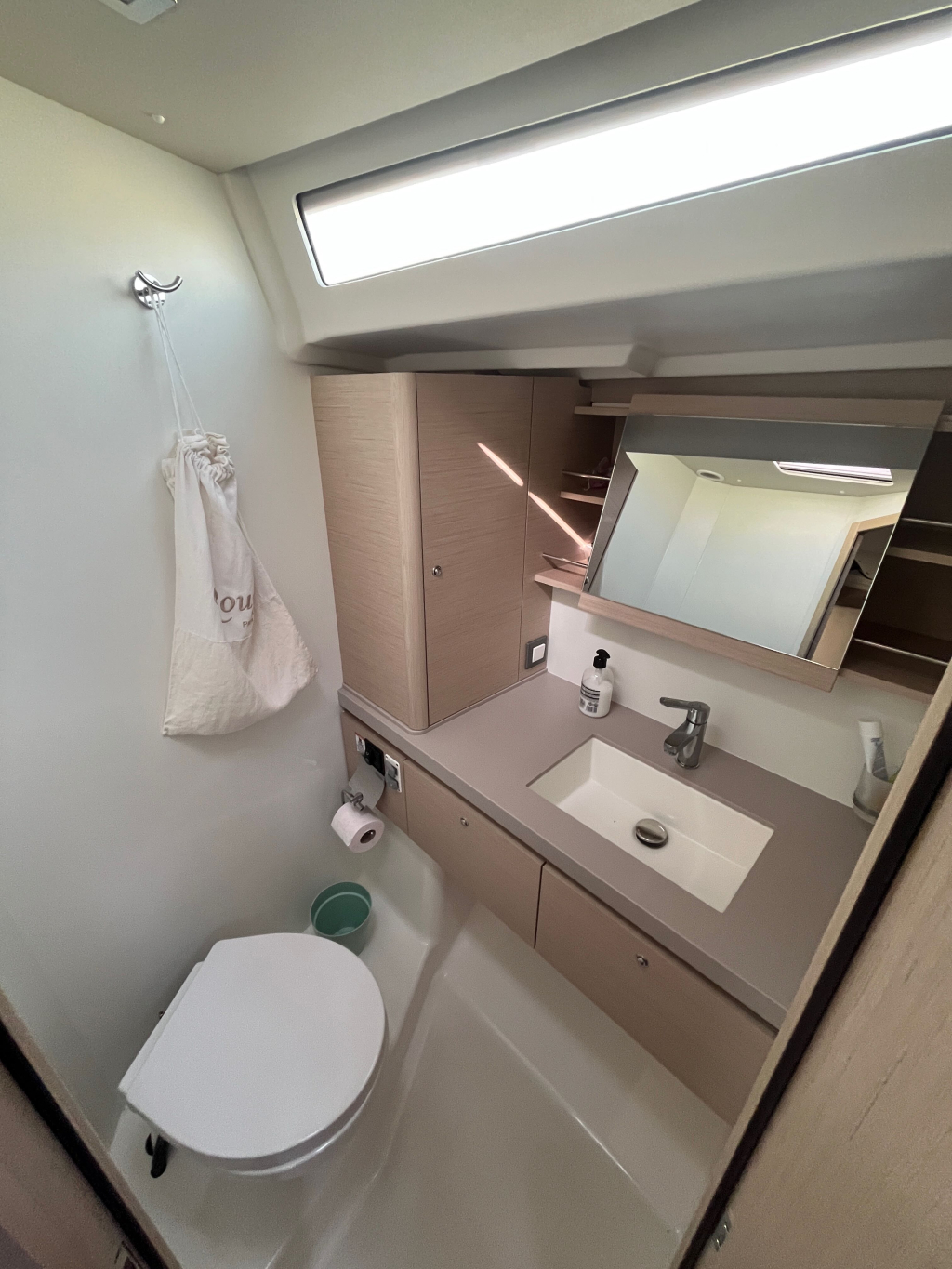 Beneteau Oceanis 51.1 — foto 34 van 47