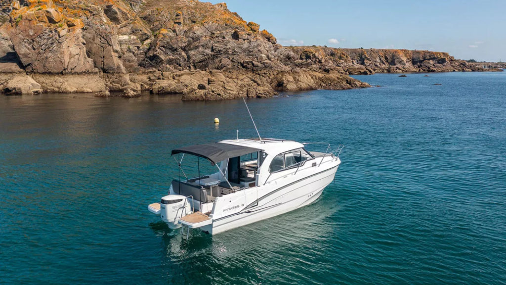 Beneteau Antares 8 | Nieuw samenstellen vanaf €67.518,- — foto 7 van 20