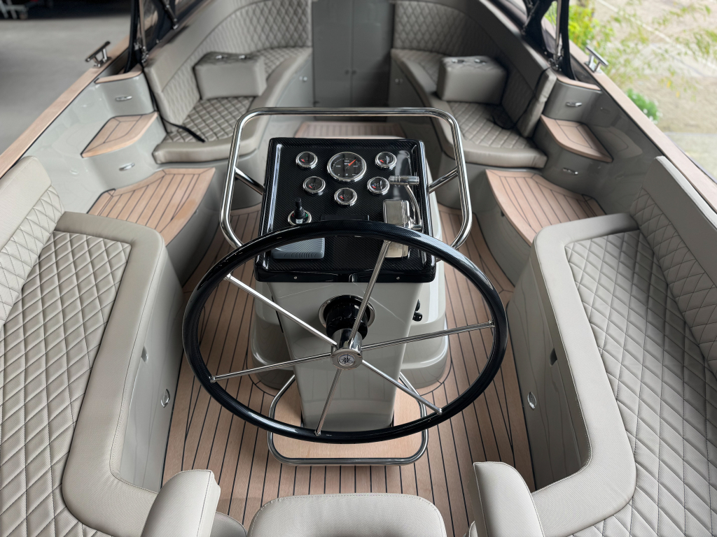 Waterspoor 717 Aviator | Vetus diesel   — foto 19 van 31
