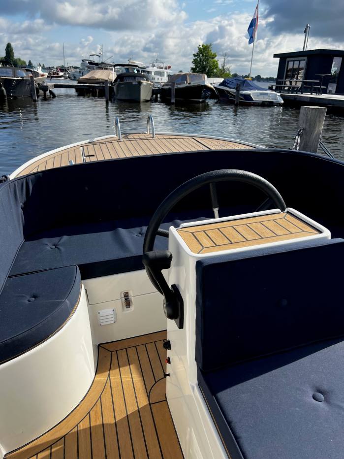 Oudhuijzer 575 luxury deLuxe — foto 4 van 5