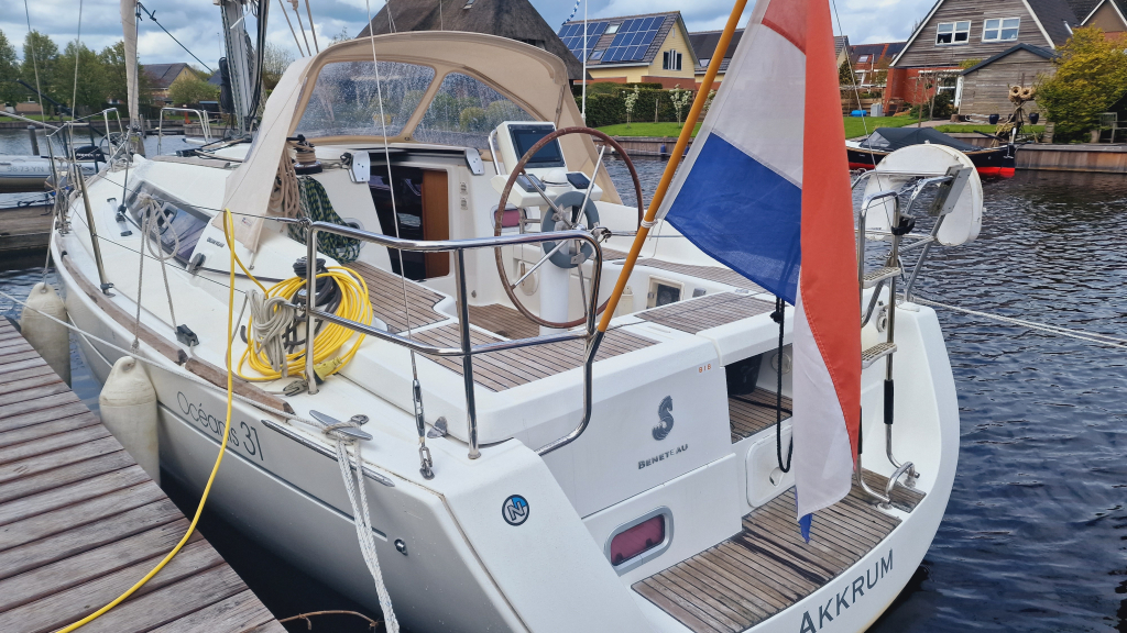 Beneteau Oceanis 31 (ondiepe kiel) — foto 3 van 35