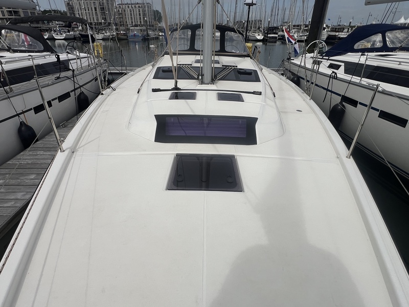 Dufour 430 GL — foto 34 van 63