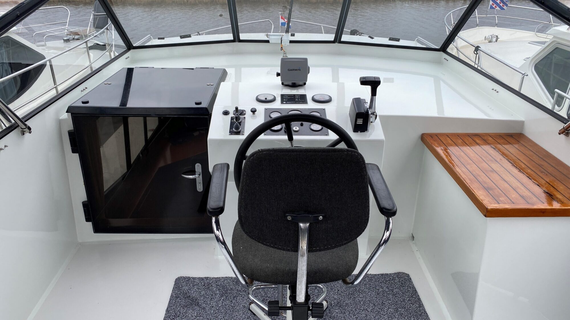Vri-Jon Contessa 37 AK Cabrio — foto 22 van 29