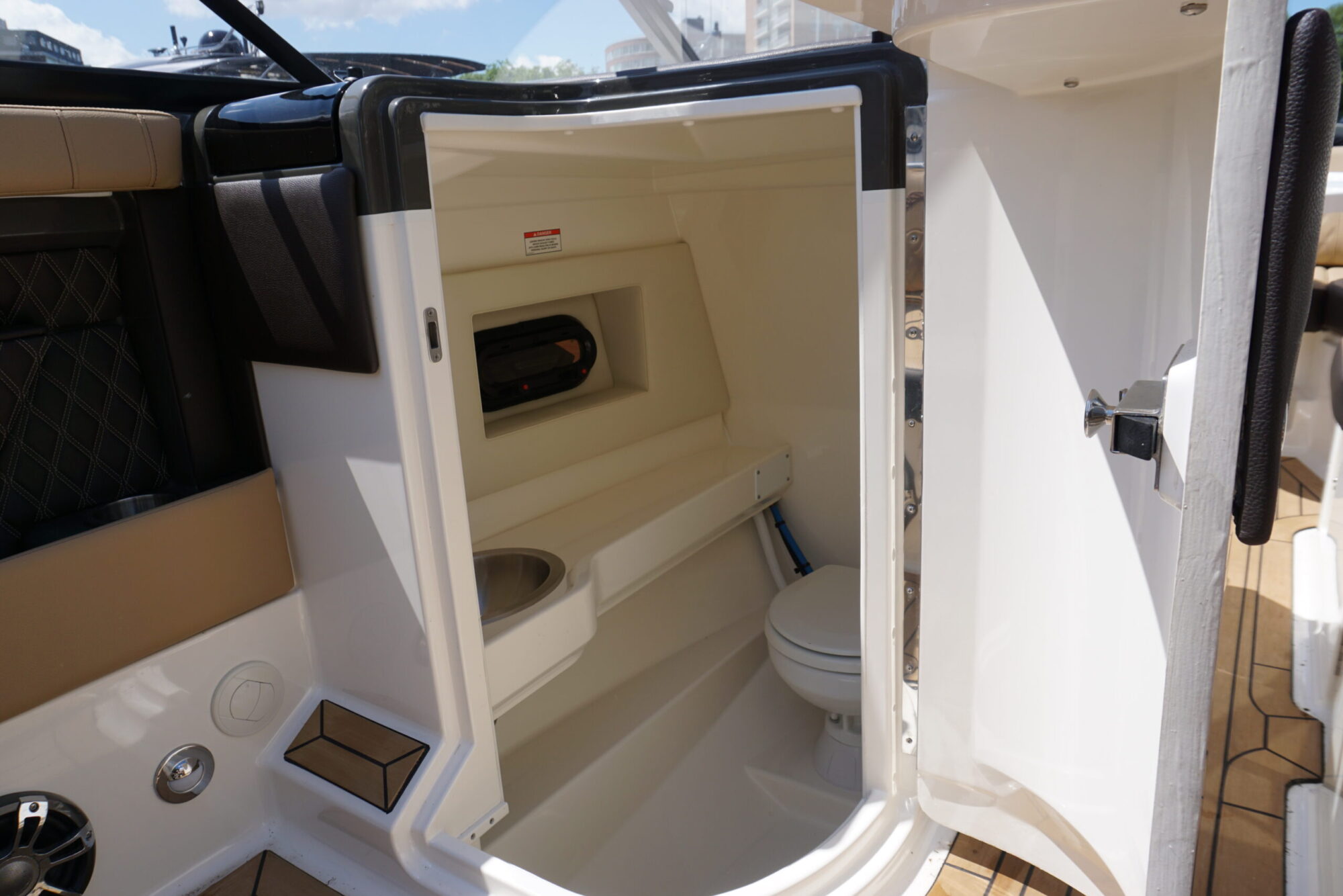 Sea Ray 250 SLX — foto 20 van 33