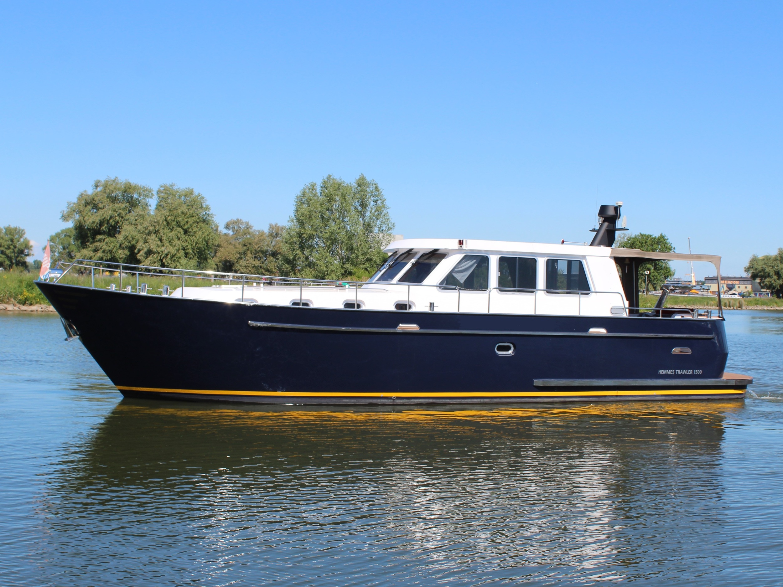 Hemmes Trawler 1500 — foto 1 van 31