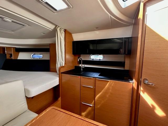 Bavaria Sport 330 — foto 16 van 20