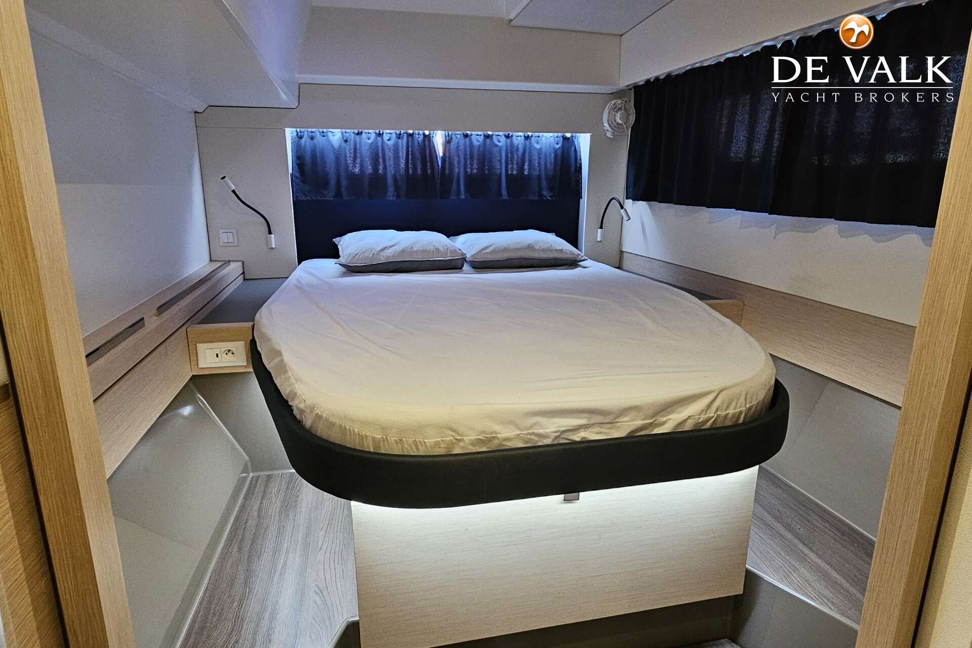 Fountaine Pajot Astrea 42 — foto 36 van 39