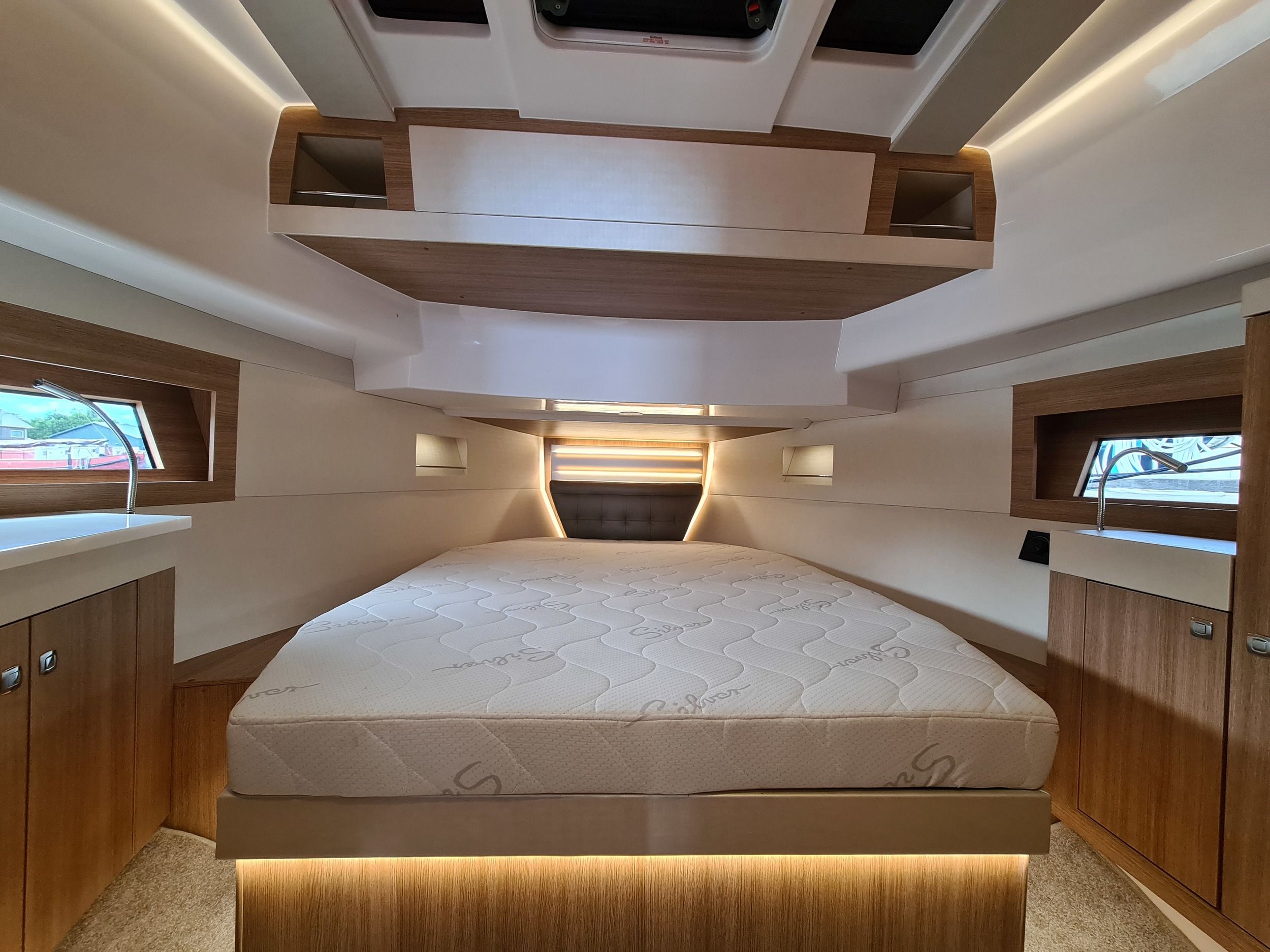 Northman 1200 Flybridge — foto 2 van 4