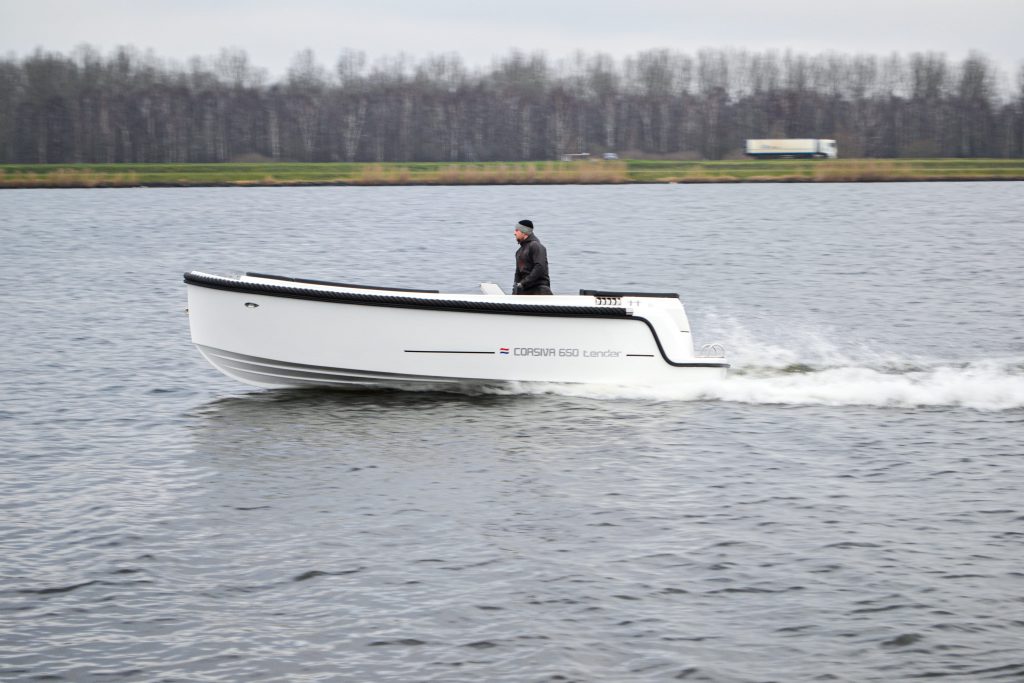 Corsiva 650 tender DE GROOTSTE SLOEPENSHOWROOM VAN NEDERLAND — foto 2 van 8