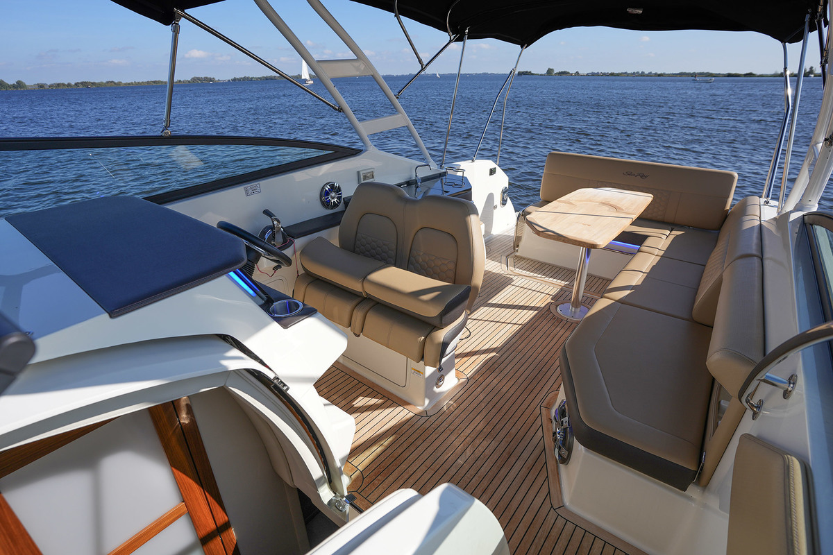 Sea Ray Sundancer 290 — foto 21 van 76