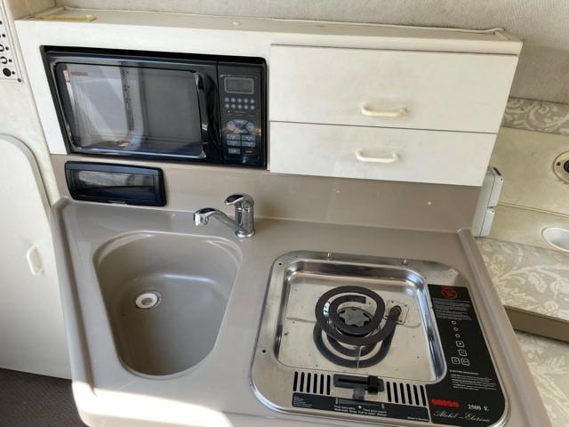 Glastron GS 249 Volvo D3 Diesel — foto 13 van 16