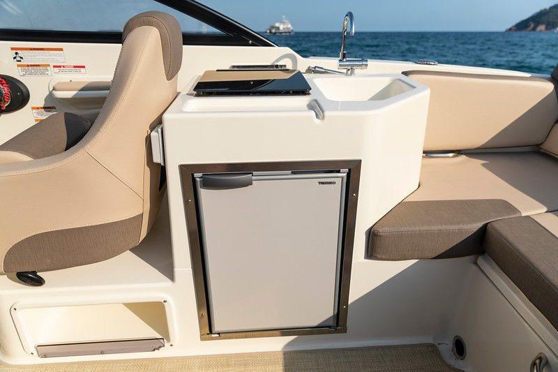 Bayliner VR6 Cuddy — foto 6 van 11