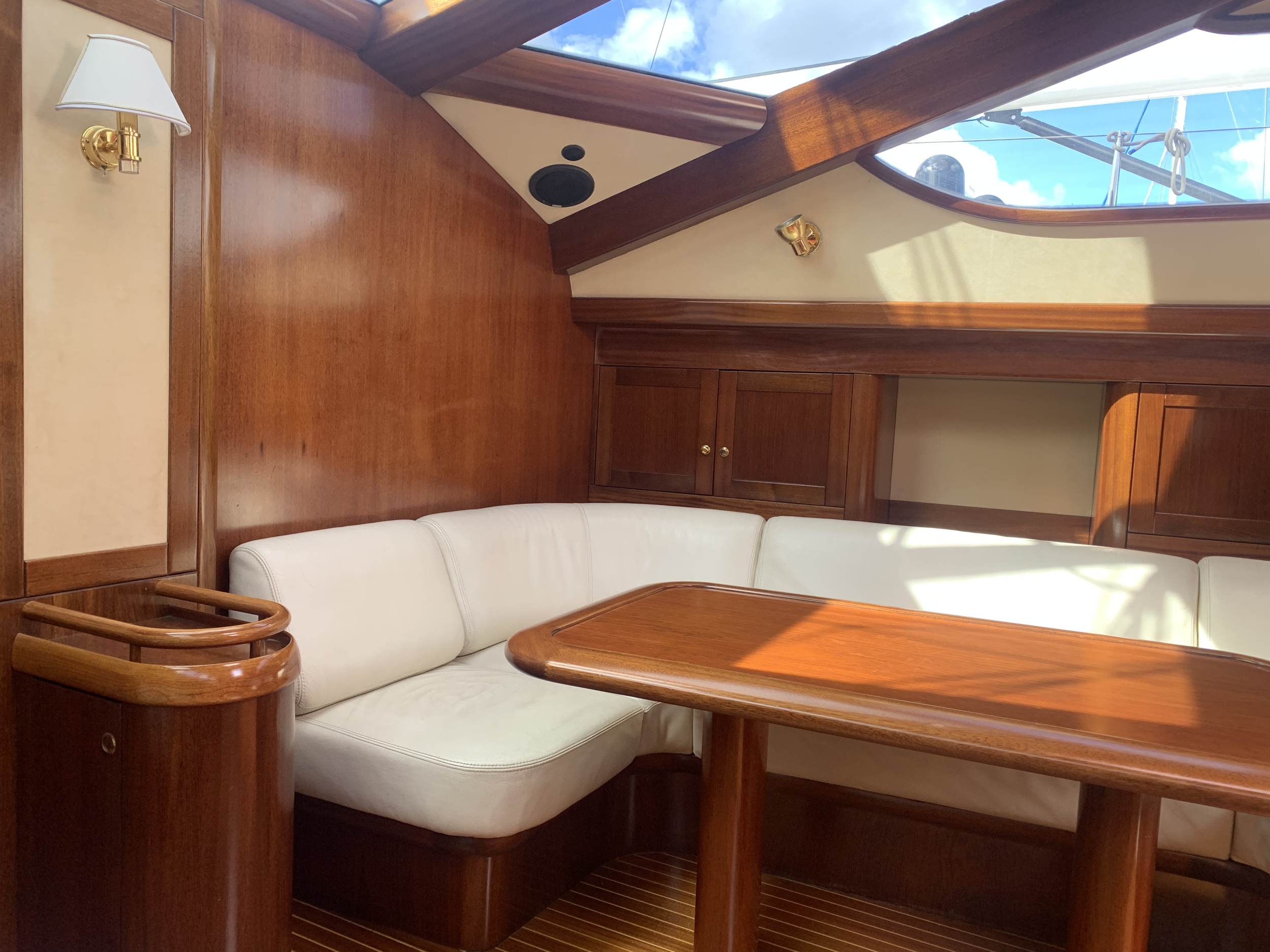 Lagoon Royal Classic 66 — foto 48 van 87