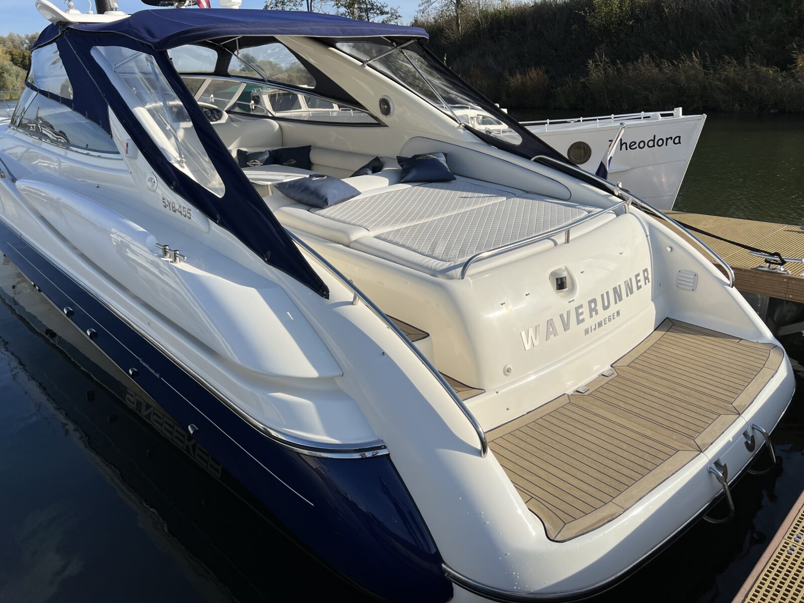 Sunseeker Superhawk 48 Cabrio — foto 2 van 48
