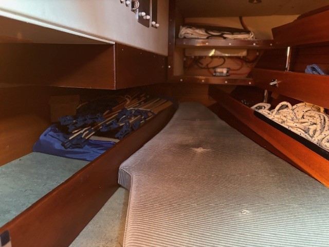 Hallberg-Rassy 31 — foto 50 van 65