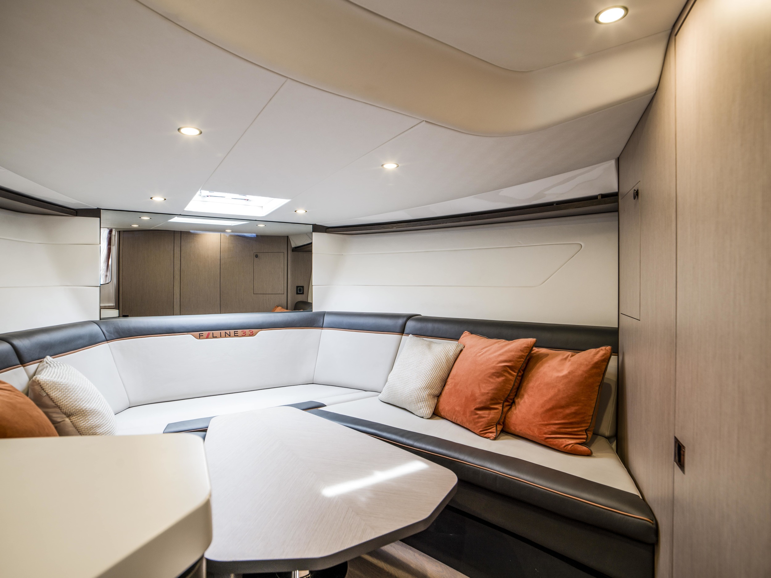 Fairline F-Line 33 — foto 35 van 40