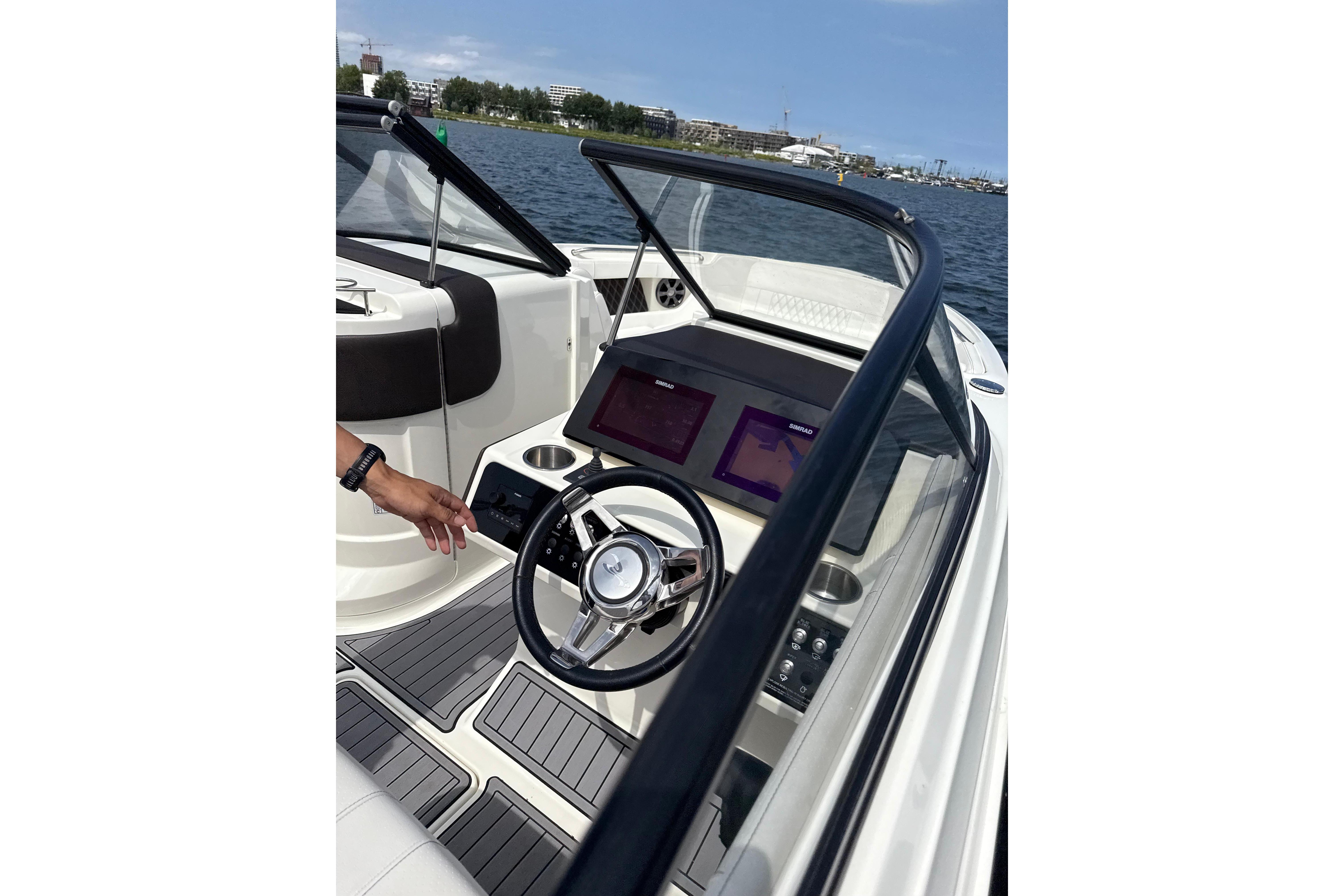 Sea Ray SLX 250 — foto 10 van 11