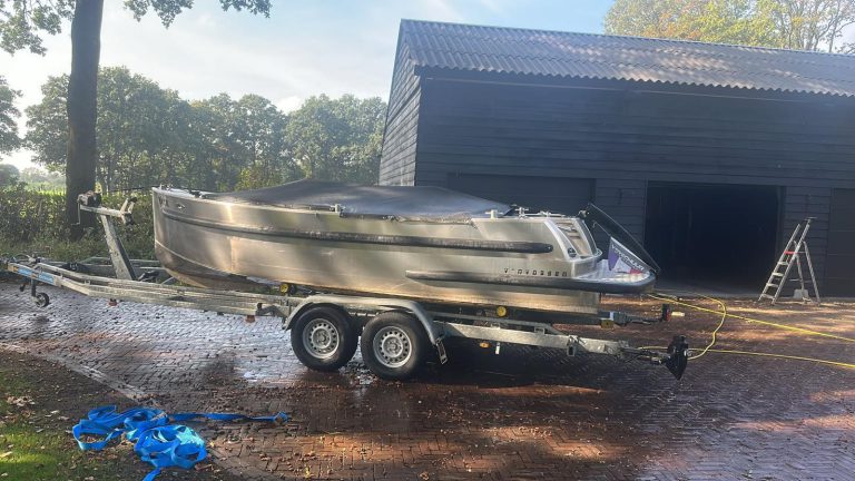 Van Vossen 595 Tender – Occasion met Suzuki 30 pk (2022) — foto 3 van 8