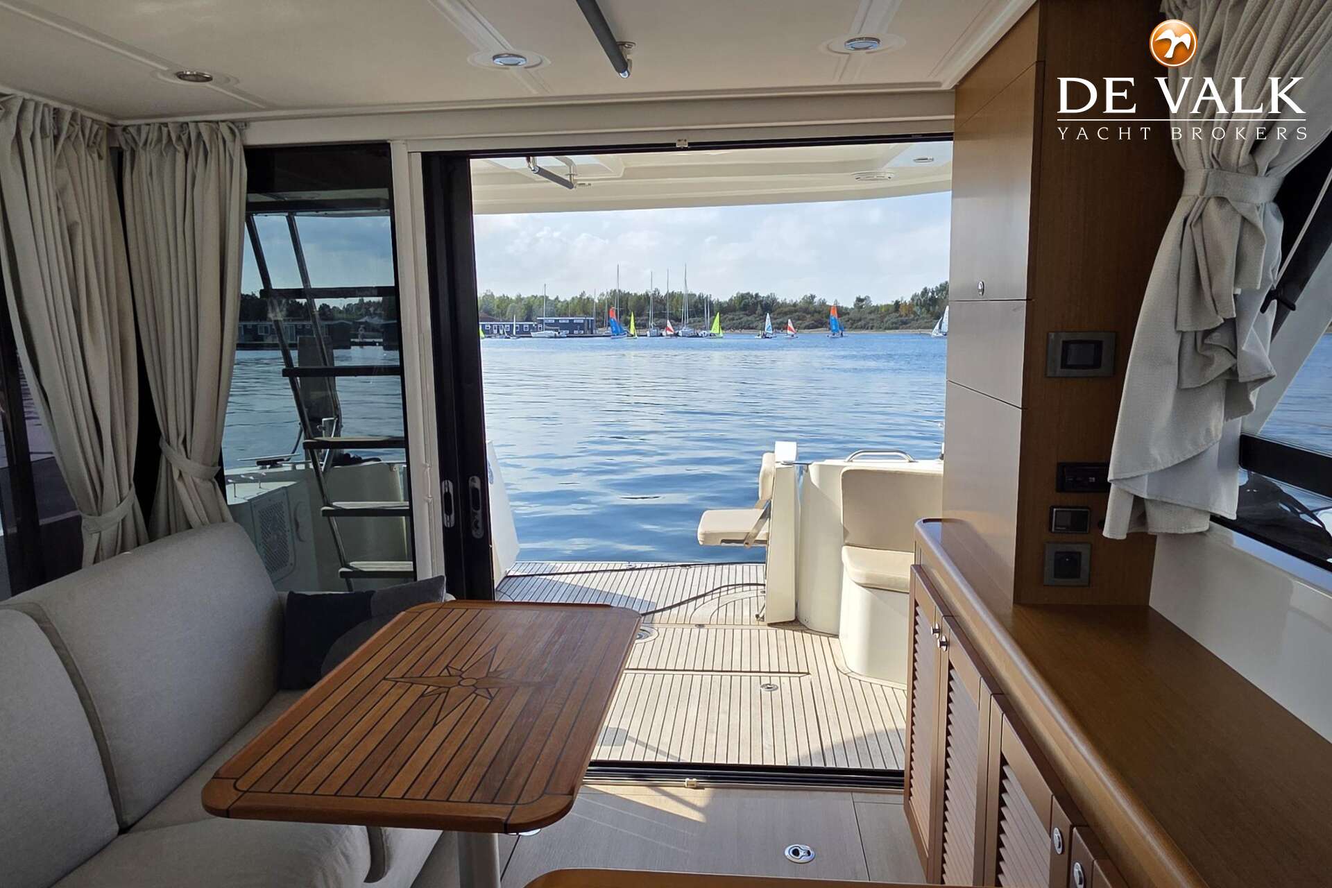 Beneteau Swift Trawler 35 — foto 23 van 43