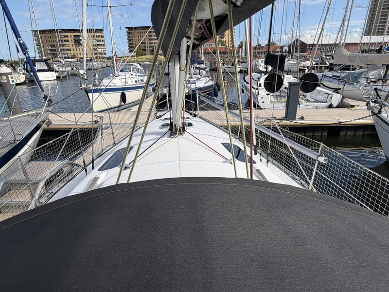 Beneteau Oceanis 321 — foto 46 van 48