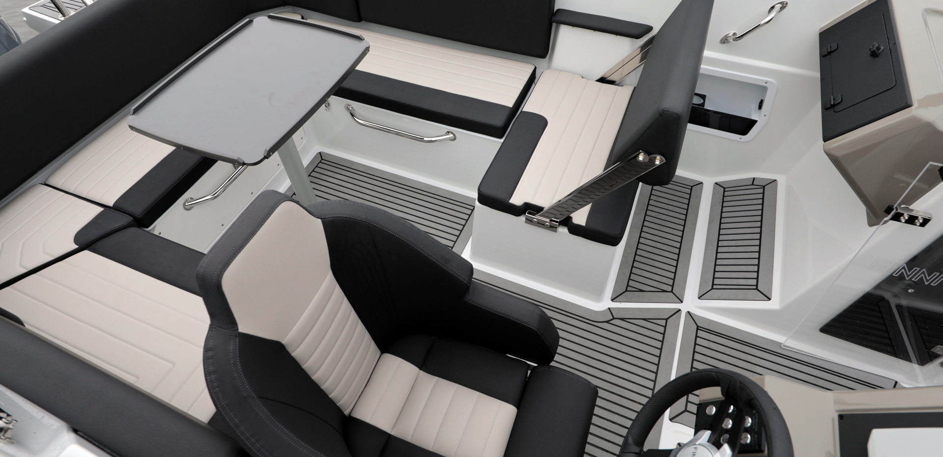 Finnmaster Bowrider R6 — foto 29 van 31