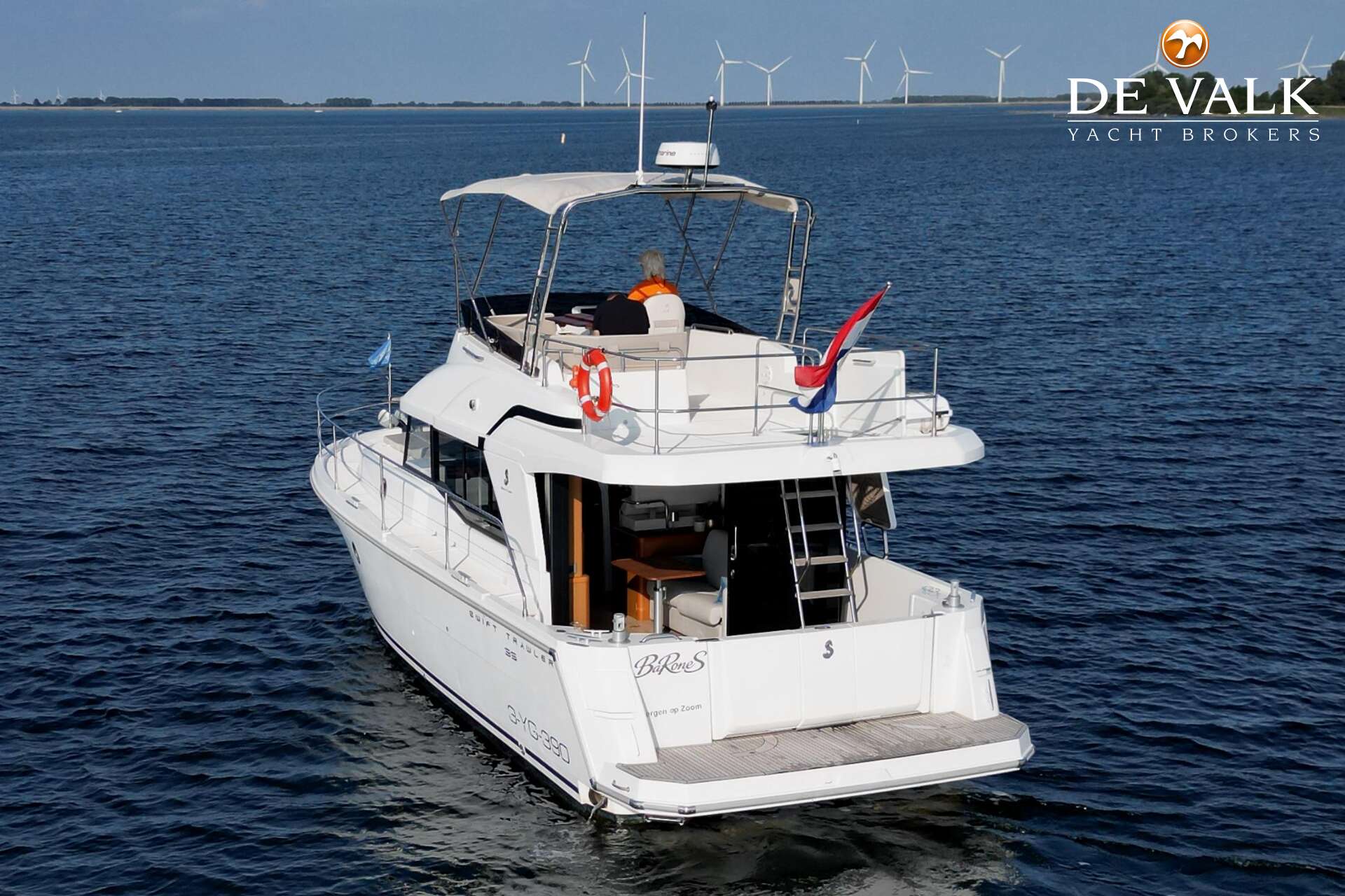 Beneteau Swift Trawler 35 — foto 2 van 43