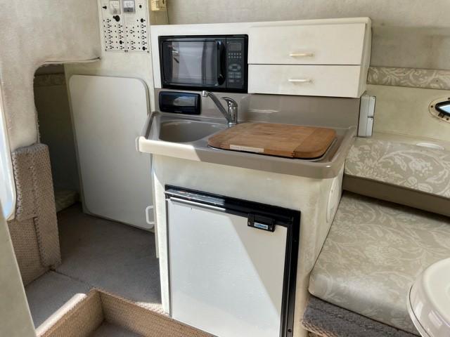Glastron GS 249 Volvo D3 Diesel — foto 14 van 16