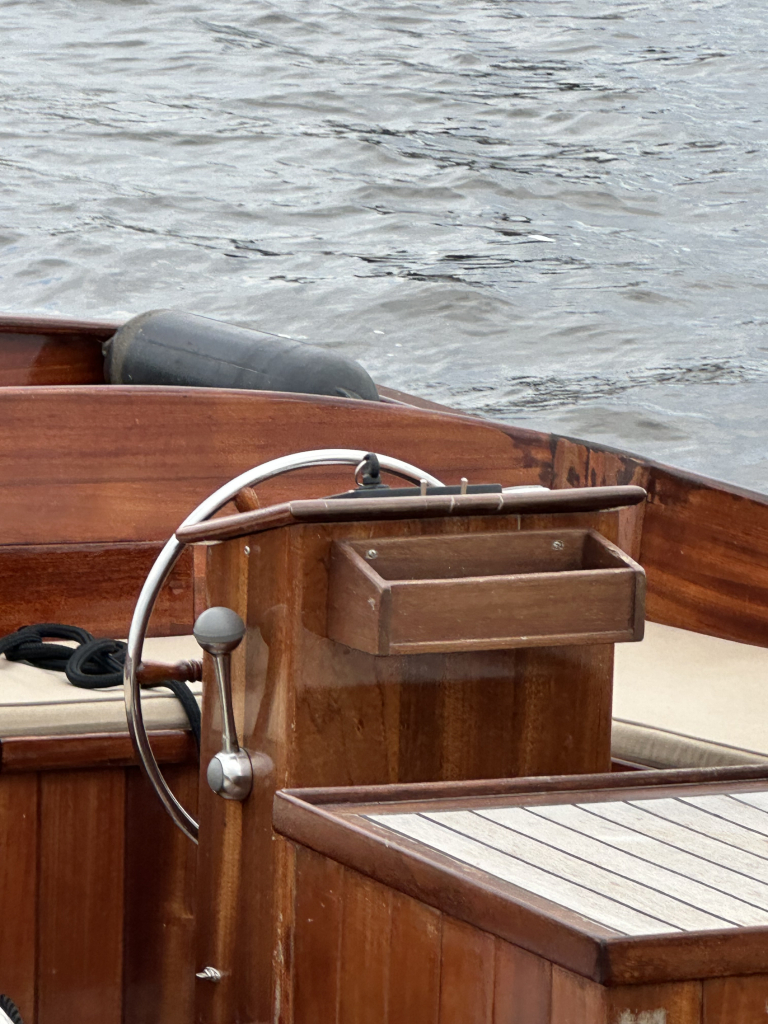 Unieke klassieke Spiegelsloep type ' Kapiteinssloep ' met Vetus inboard diesel — foto 13 van 22