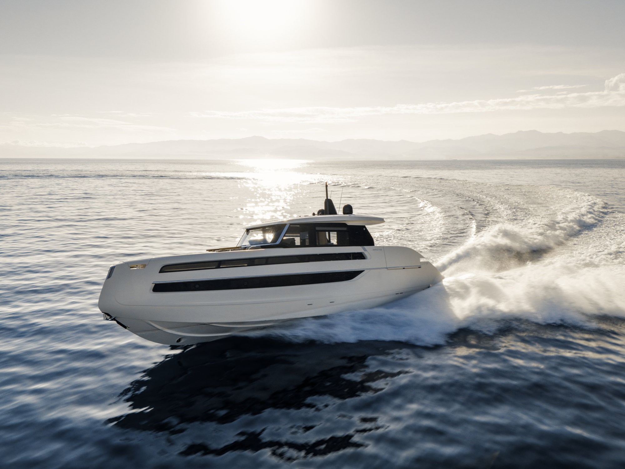 Invictus yachts Invictus ST550 met 2x 950 pk Volvo IPS direct leverbaar — foto 2 van 28