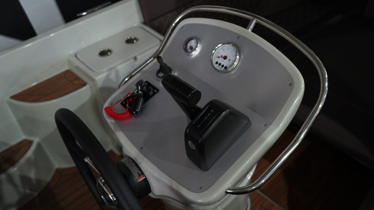 Primeur 710 tender agaatgrijs met 60 Pk DIRECT VAREN — foto 16 van 21