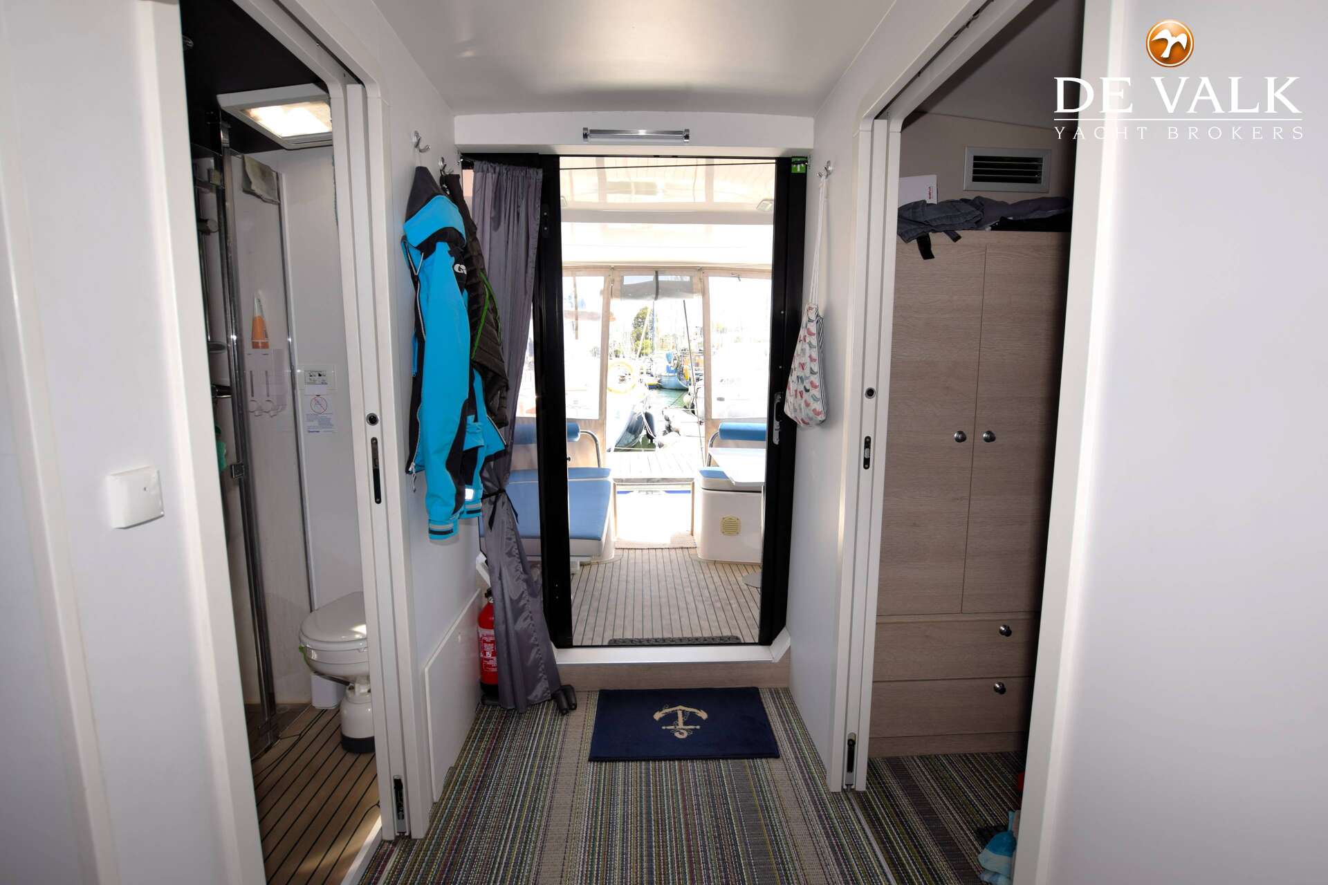 NEEL 45 — foto 21 van 38