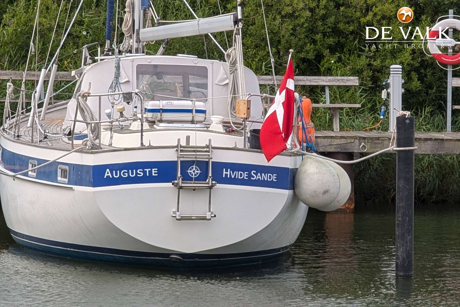 Hallberg Rassy 42 E — foto 2 van 41