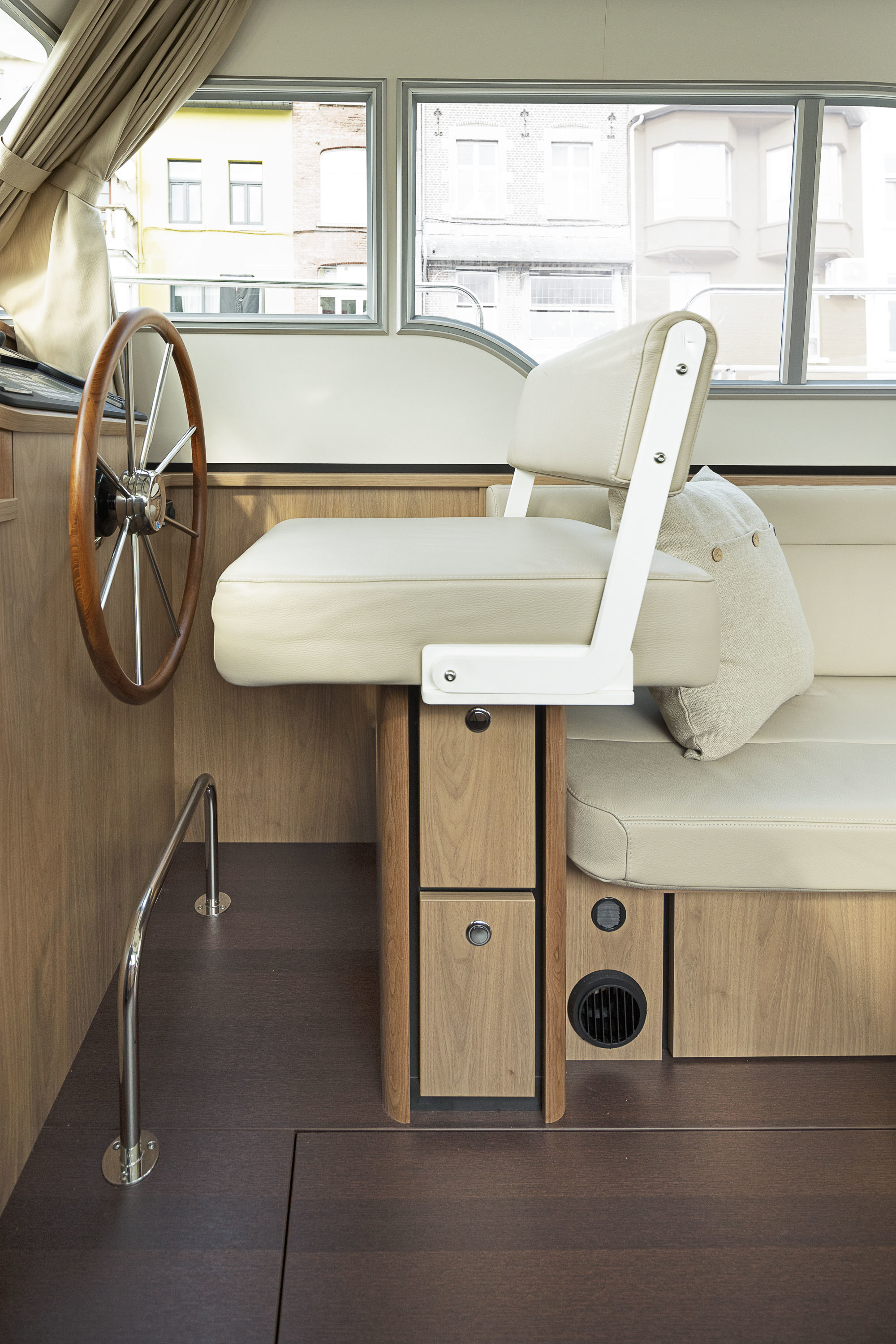 Linssen Grand Sturdy 30.0 Sedan INTERO — foto 17 van 30