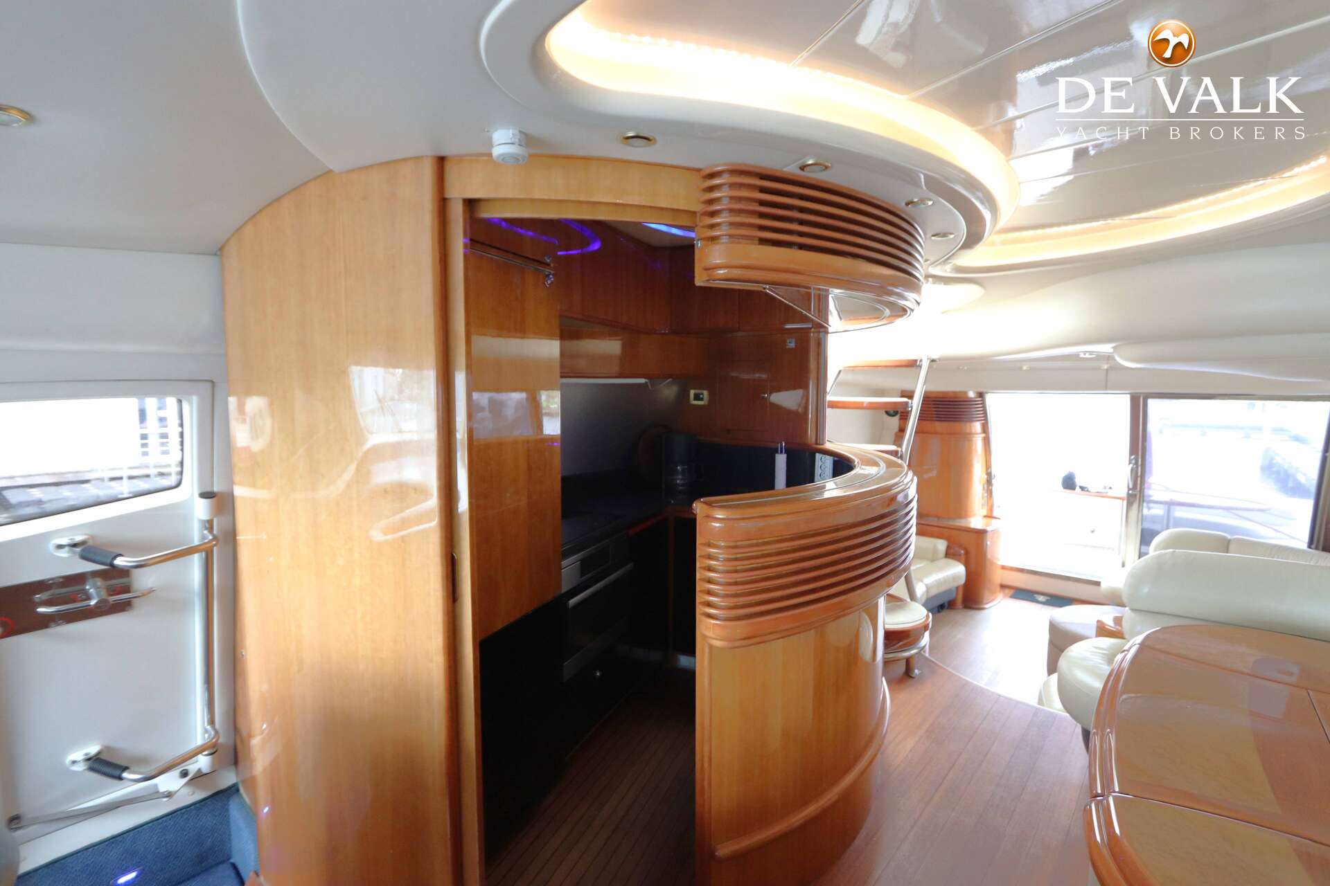 Azimut 68 Plus — foto 26 van 41