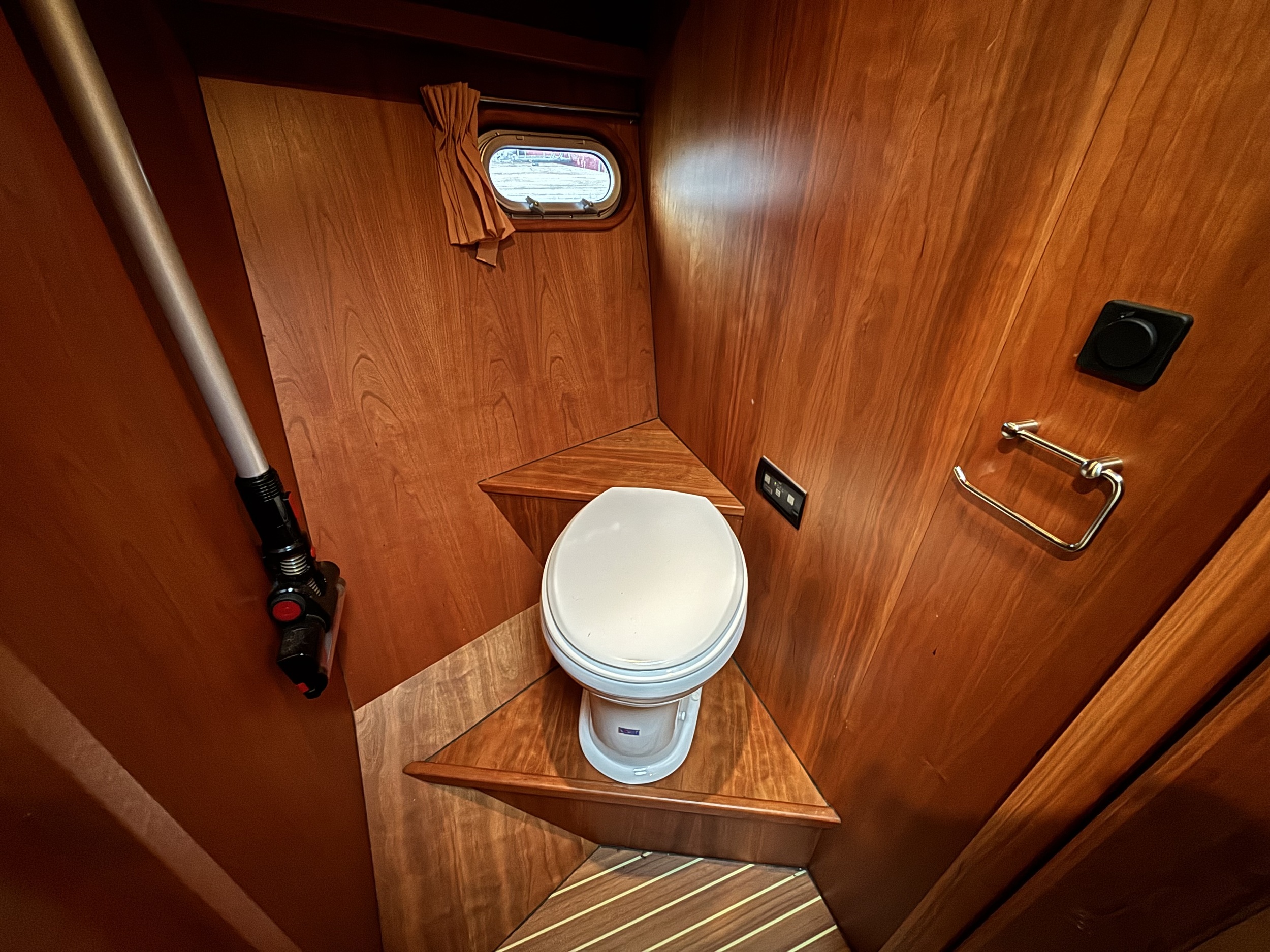 Aqualine 46 Pilothouse — foto 20 van 29