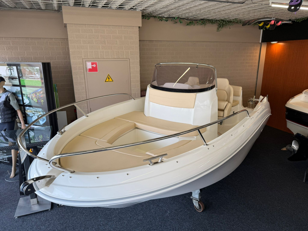 AM Yacht 520 Open — foto 2 van 11