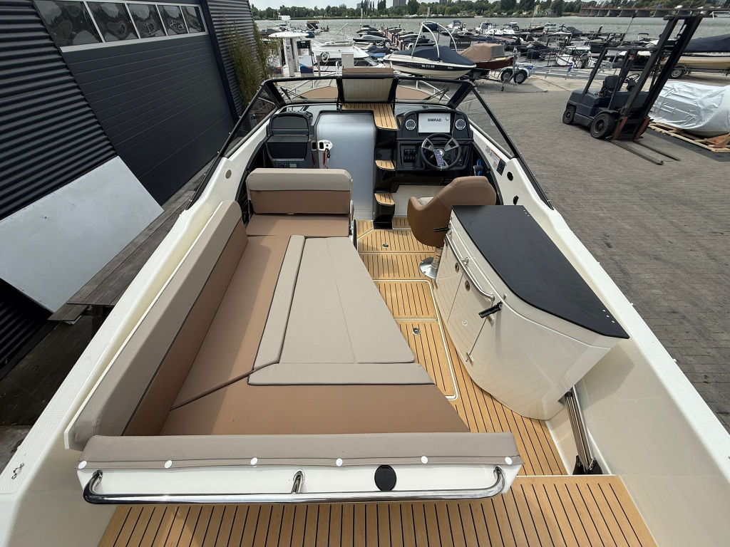 Quicksilver 755 Cruiser — foto 6 van 14