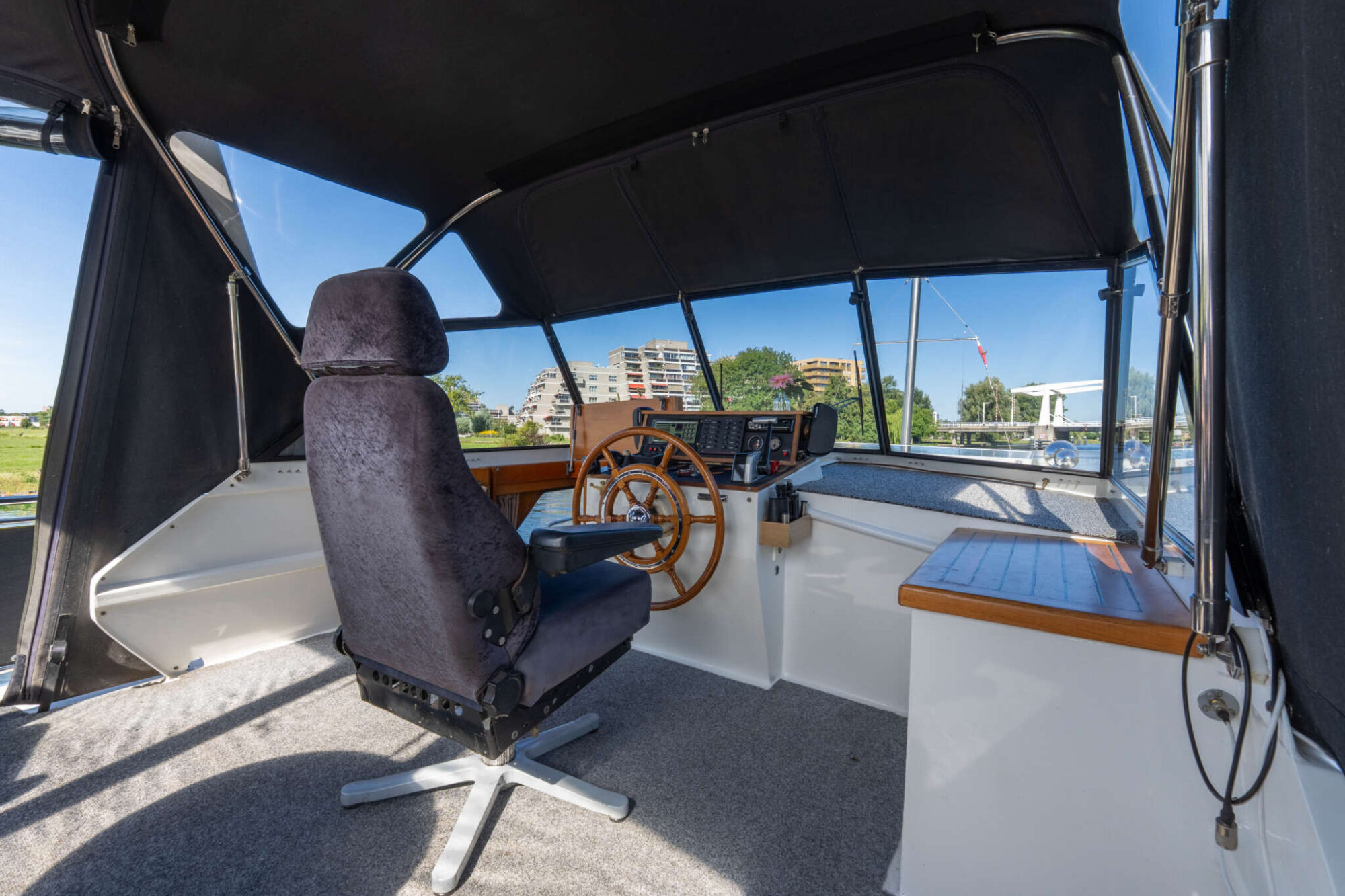Valkkruiser Content 13.00 AK Cabrio — foto 36 van 46