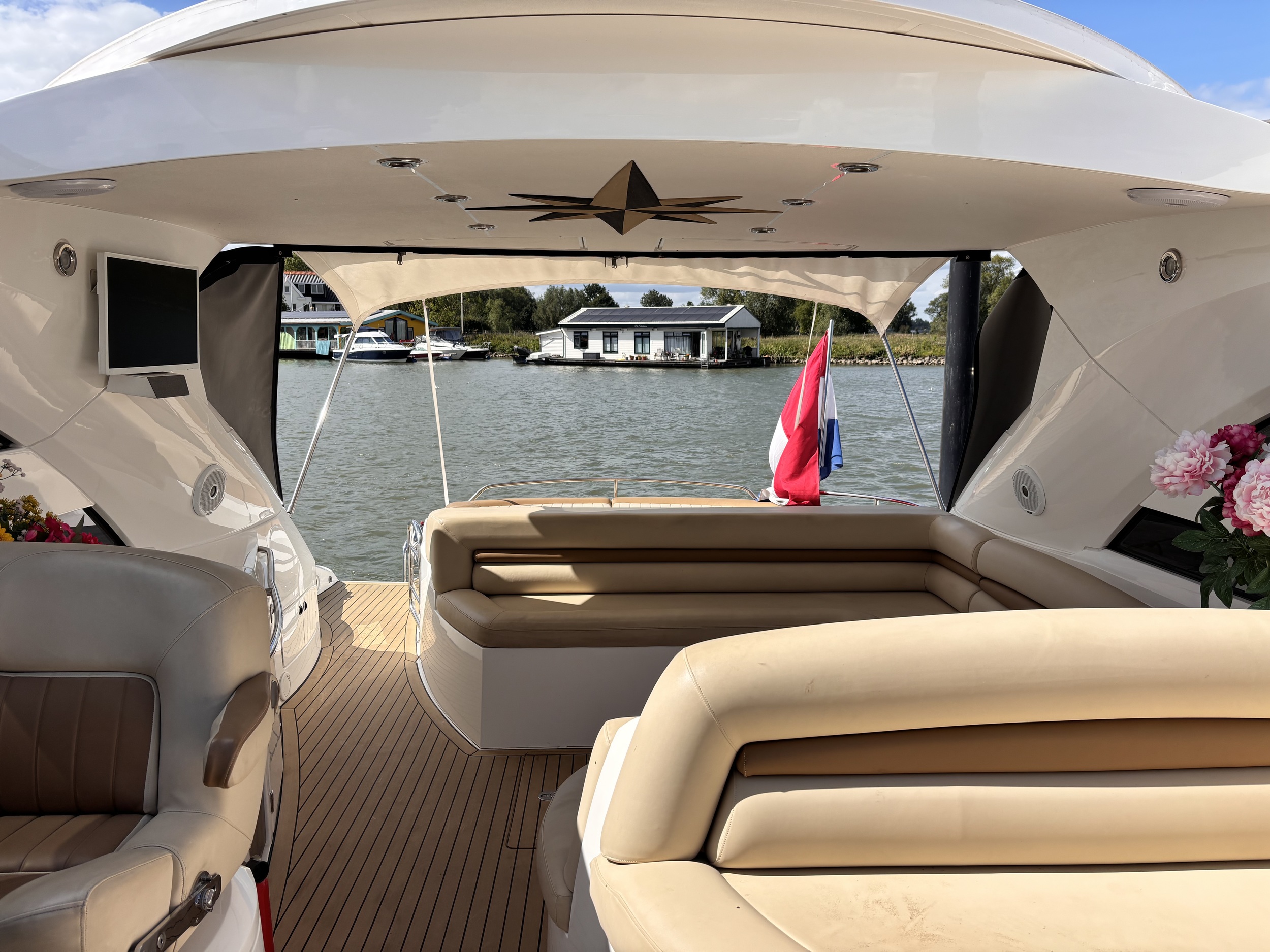 Sunseeker Predator 55 — foto 17 van 29