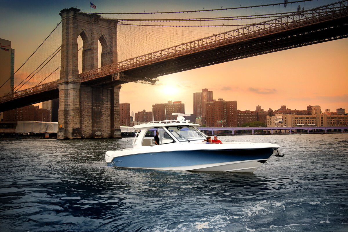 Boston Whaler 380 Realm — foto 31 van 32