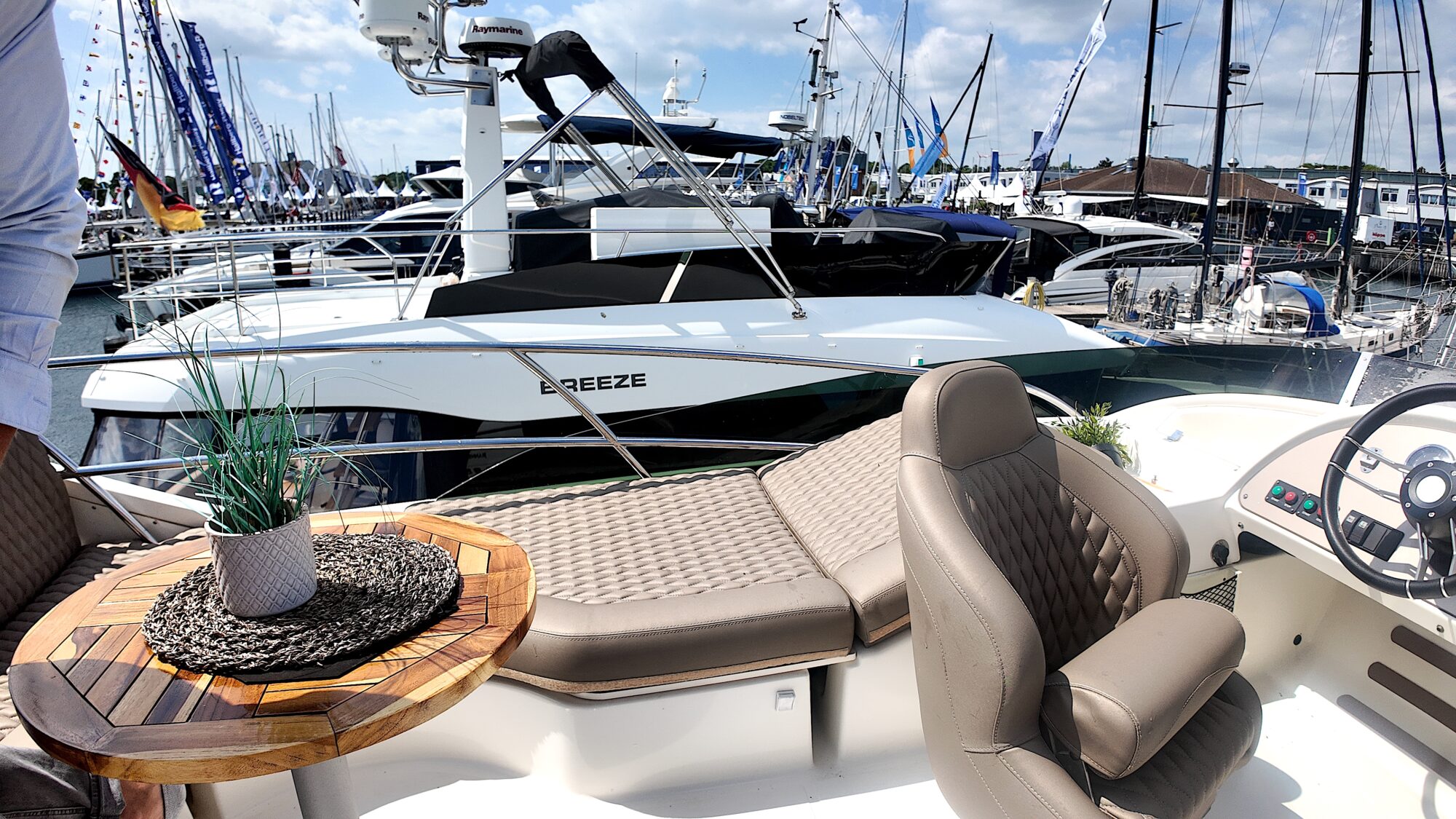 Jeanneau Prestige 42 Flybridge — foto 25 van 29