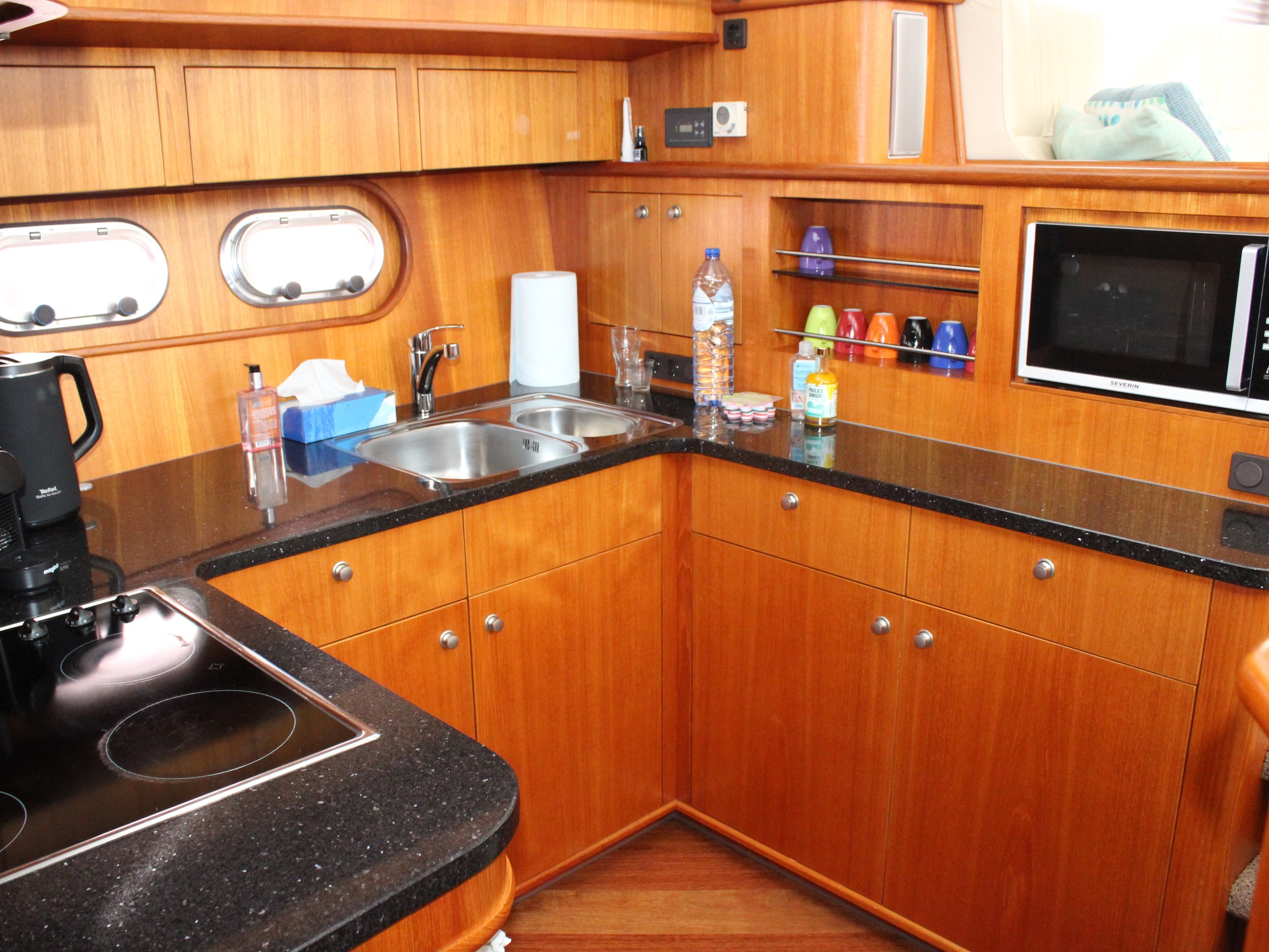 Van den Hoven 1600 Stuurhuis — foto 15 van 33